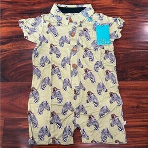 NWT Posh Peanut DANTE Green/Zebra print Short Sleeve Collared Henley Romper 2t